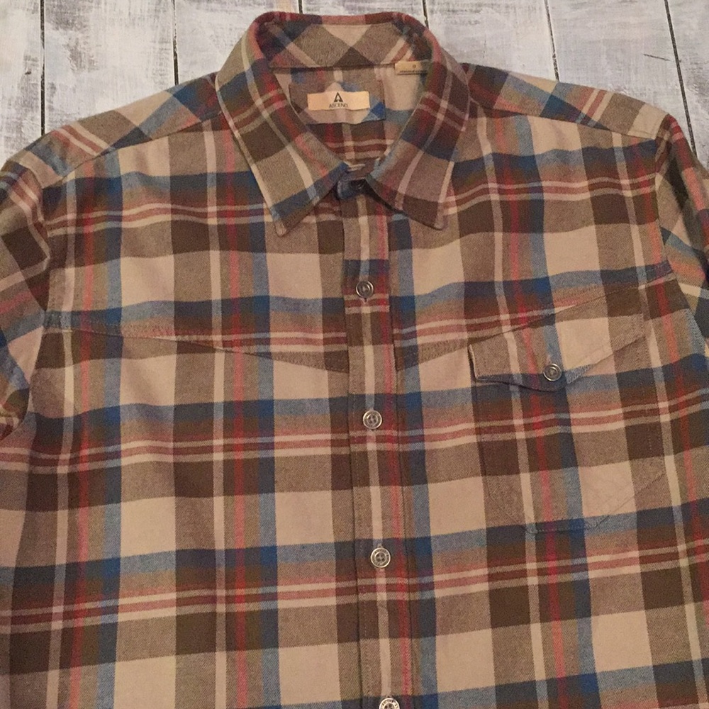 Ascend flannel button down long sleeve shirt